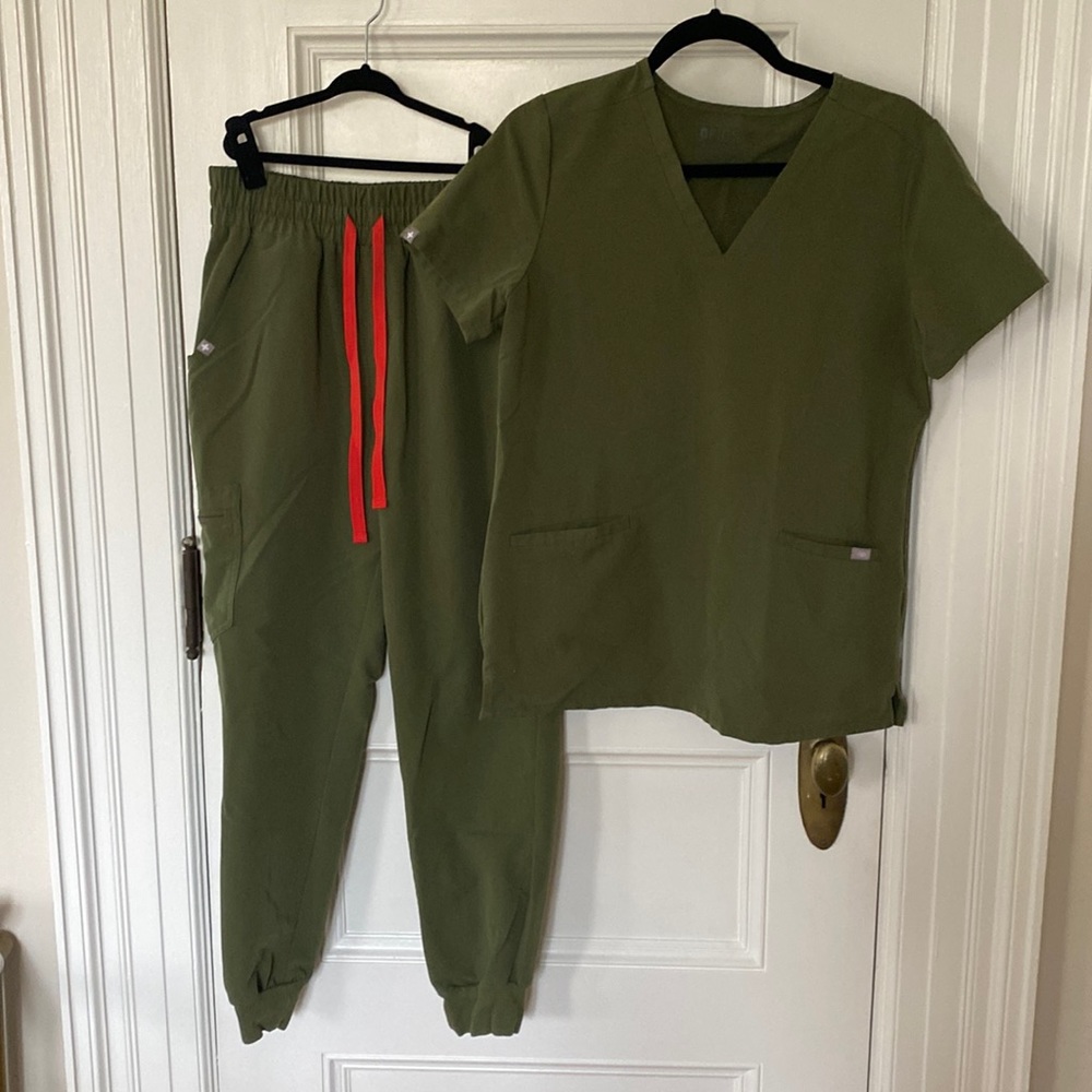Dark green Figs scrubs